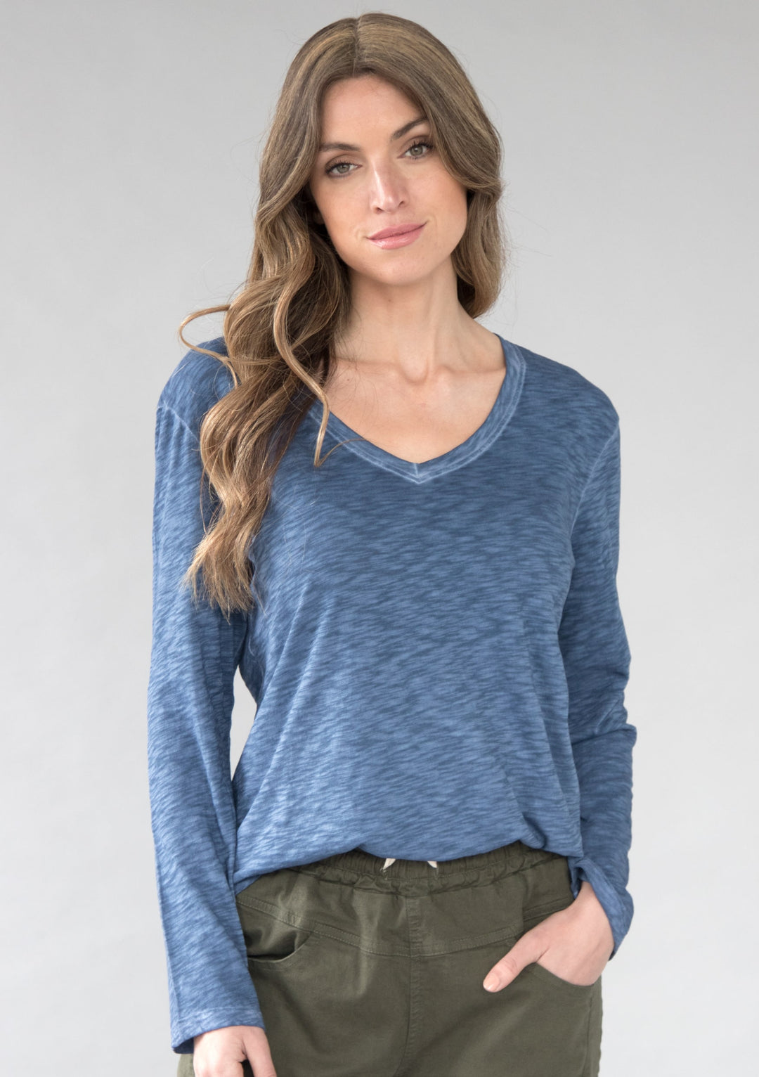 TP-312 Remi V-neck Long Sleeve Slub Cotton Top