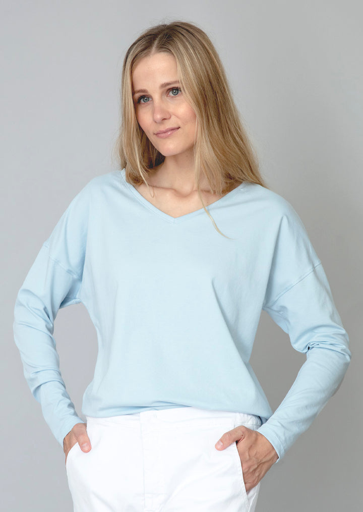 ZF032 Aubrey V-neck Cotton Top
